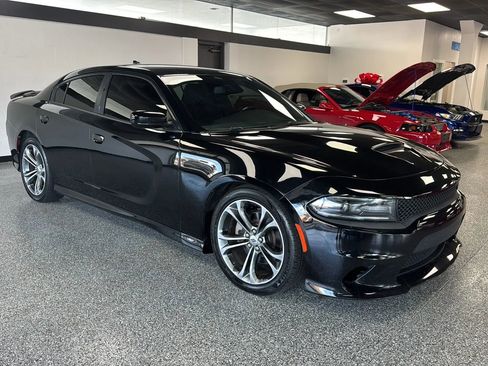 Used 2021 Dodge Charger R/T RWD image 7