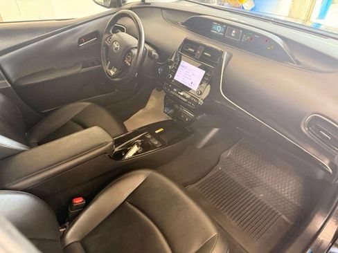 Used 2022 Toyota Prius XLE FWD image 26