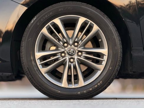 Used 2016 Toyota Camry SE image 17