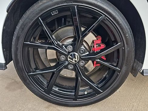 Used 2024 Volkswagen GTI SE image 9