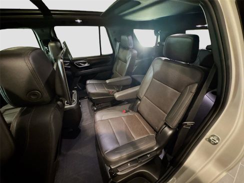 Used 2024 Chevrolet Tahoe High Country w/ Advanced Technology Package AWD/4WD image 18