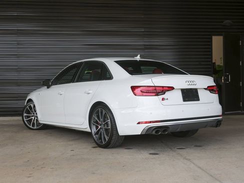 Used 2018 Audi S4 Prestige w/ Prestige Package image 3