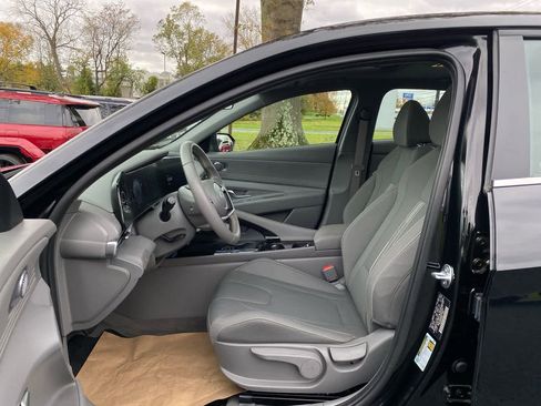 New 2025 Hyundai Elantra SEL w/ Cargo Package image 12