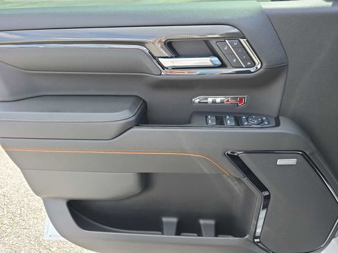 Used 2024 GMC Sierra 1500 AT4 w/ Technology Package image 27
