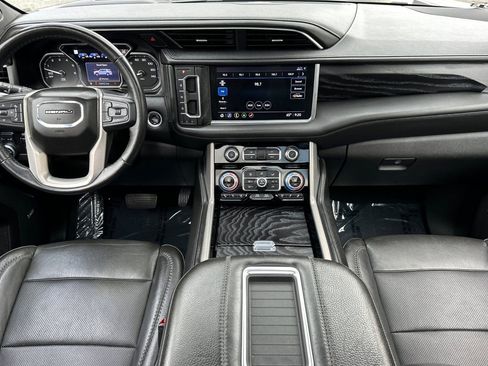 Certified 2021 GMC Yukon XL Denali w/ Denali Premium Package AWD/4WD image 16