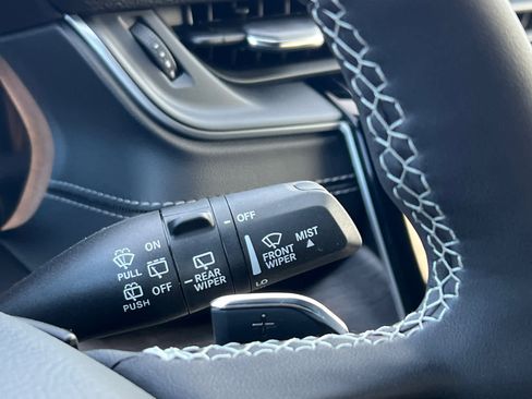 New 2025 Jeep Grand Cherokee L Limited w/ Black Appearance Package image 18