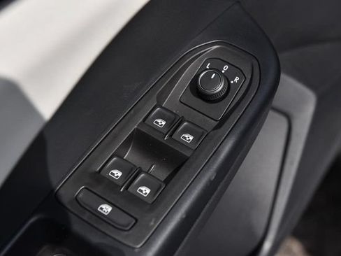 New 2026 Volkswagen Taos S FWD image 8
