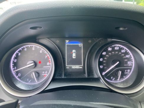 Used 2023 Toyota Camry SE FWD image 19