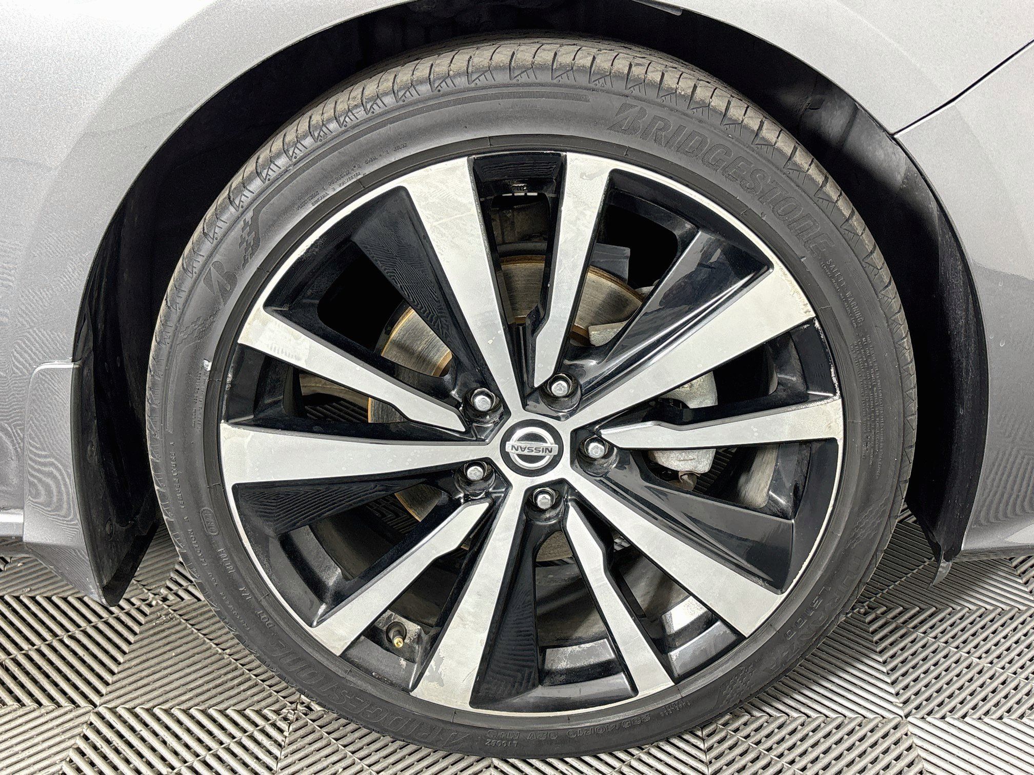 Used 2021 Nissan Altima 2.5 SR w/ SR Premium Package FWD image 30