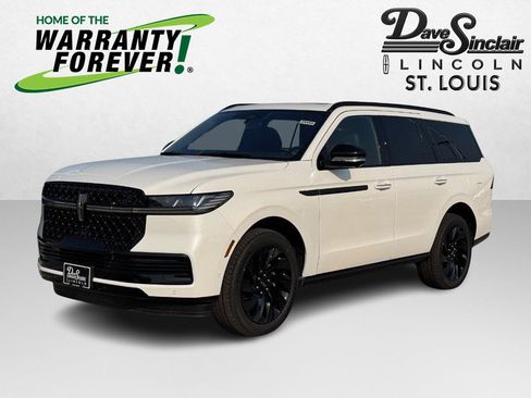 New 2025 Lincoln Navigator Reserve w/ Jet Appearance Package image 1