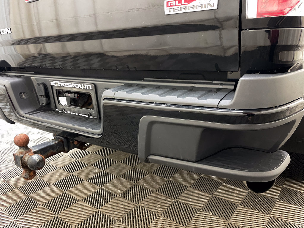 Used 2016 GMC Canyon SLE w/ All Terrain Package AWD/4WD image 44