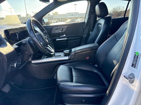 Used 2021 Mercedes-Benz GLA 250 4MATIC image 10