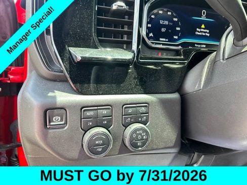 Used 2025 Chevrolet Silverado 1500 ZR2 AWD/4WD image 17