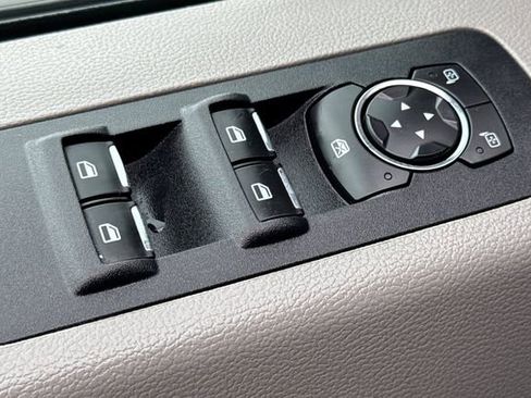 Used 2020 Ford F150 XLT image 12