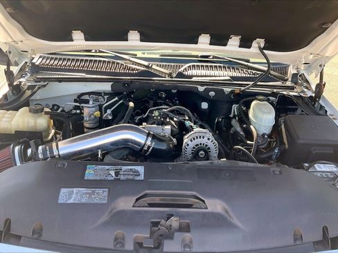 Used 2005 GMC Yukon Denali AWD/4WD image 28