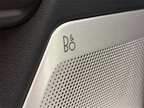 Used 2024 Ford F150 Lariat w/ Equipment Group 502A High image 19