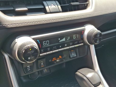 Used 2023 Toyota RAV4 XLE w/ Convenience Package AWD/4WD image 17
