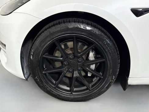 Used 2021 Tesla Model 3 Standard Range image 37