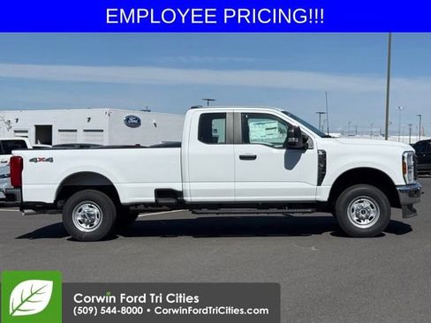New 2026 Ford F250 XL w/ XL Chrome Package AWD/4WD image 9