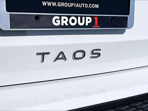 Used 2024 Volkswagen Taos SEL AWD/4WD image 10