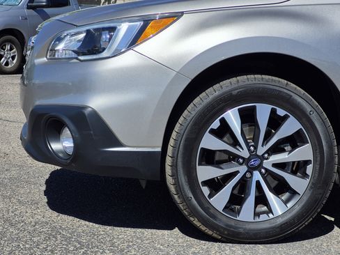 Used 2016 Subaru Outback 2.5i Limited AWD/4WD image 10