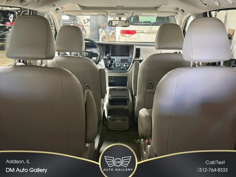 Used 2015 Toyota Sienna XLE w/ XLE Navigation Package AWD/4WD image 32