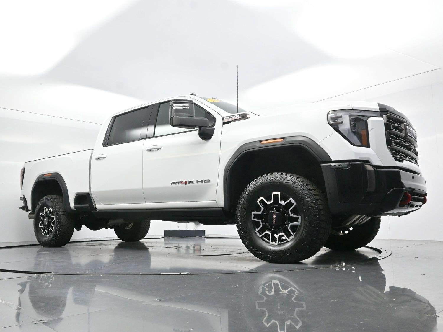 Used 2024 GMC Sierra 2500 AT4X AWD/4WD image 48