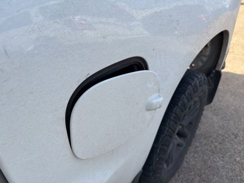 Used 2019 Chevrolet Silverado 1500 LT Trail Boss image 12