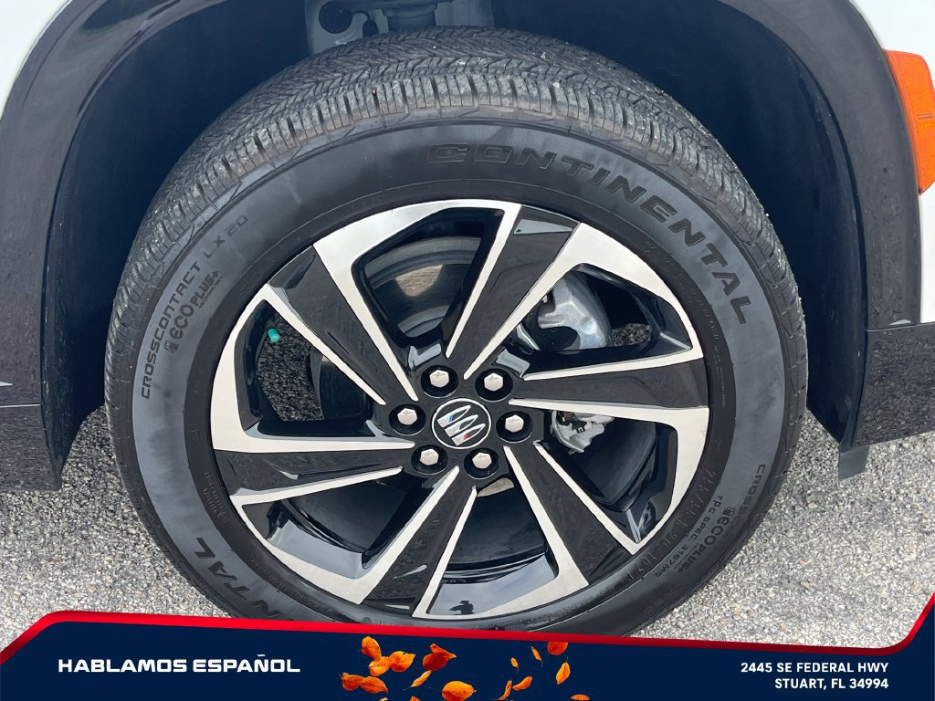 Used 2025 Buick Enclave Sport Touring w/ Super Cruise Package FWD image 22