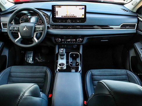 New 2025 Mitsubishi Outlander SE AWD/4WD image 37