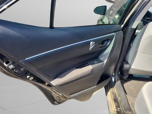 Used 2016 Toyota Corolla L FWD image 25