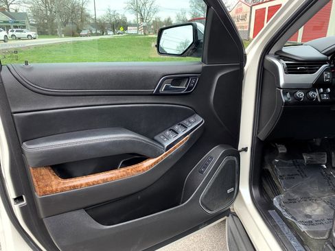 Used 2015 Chevrolet Tahoe LTZ image 9