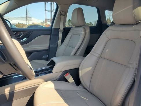 Used 2023 Lincoln Corsair FWD w/ Equipment Group 101A image 7