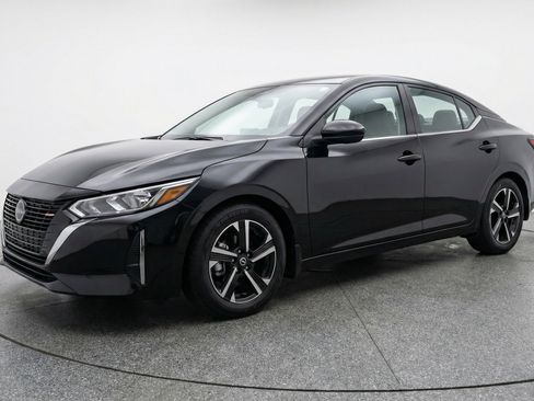 Used 2025 Nissan Sentra SV FWD image 3