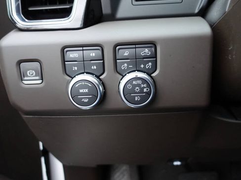Used 2022 GMC Sierra 1500 Denali AWD/4WD image 61