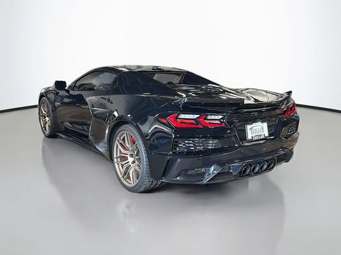 Used 2024 Chevrolet Corvette Z06 RWD image 5