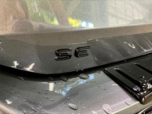 New 2026 Volkswagen Tiguan SE R-Line image 25