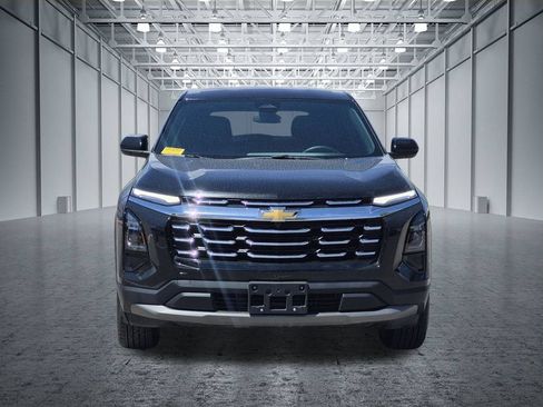 Certified 2026 Chevrolet Equinox LT FWD image 2