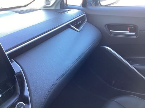 Certified 2023 Toyota Corolla Cross XLE w/ Convenience Package image 33