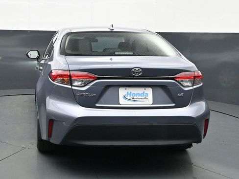 Used 2025 Toyota Corolla LE FWD image 6
