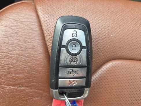 Used 2018 Ford F350 King Ranch w/ King Ranch Ultimate Package image 38