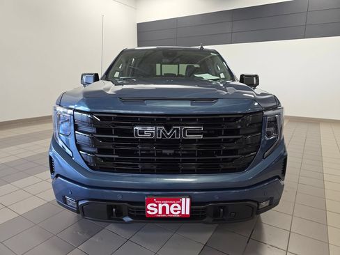 Used 2026 GMC Sierra 1500 Elevation w/ Elevation Premium Package AWD/4WD image 8