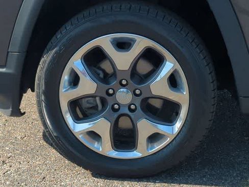 Certified 2020 Jeep Compass Limited w/ Safety & Security Group AWD/4WD image 14