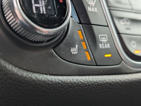 Certified 2022 Chevrolet Equinox LT image 4