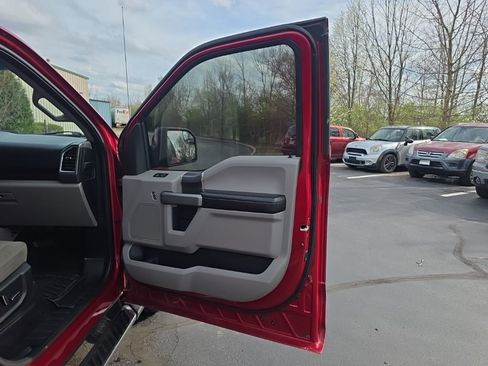 Used 2017 Ford F150 XLT w/ Equipment Group 302A Luxury image 45