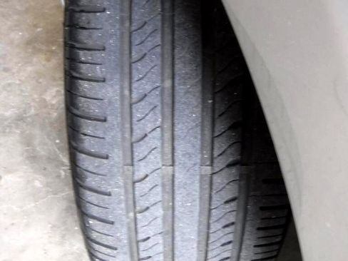 Used 2014 Toyota Corolla LE image 18