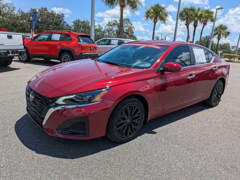Certified 2025 Nissan Altima 2.5 SV w/ SV Special Edition Package FWD image 8