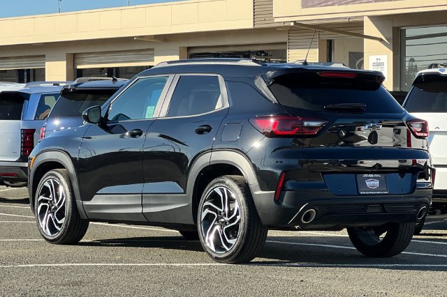Used 2025 Chevrolet TrailBlazer RS w/ Driver Confidence Package FWD image 8