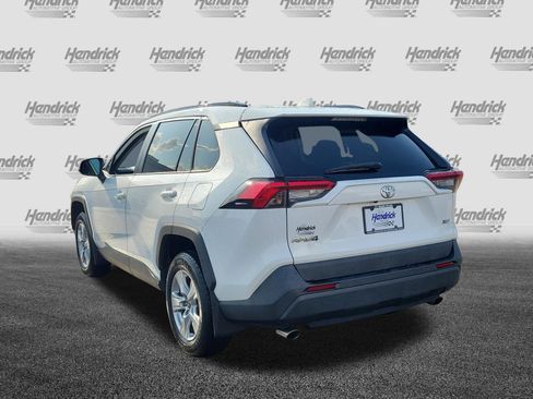 Used 2019 Toyota RAV4 XLE FWD image 5