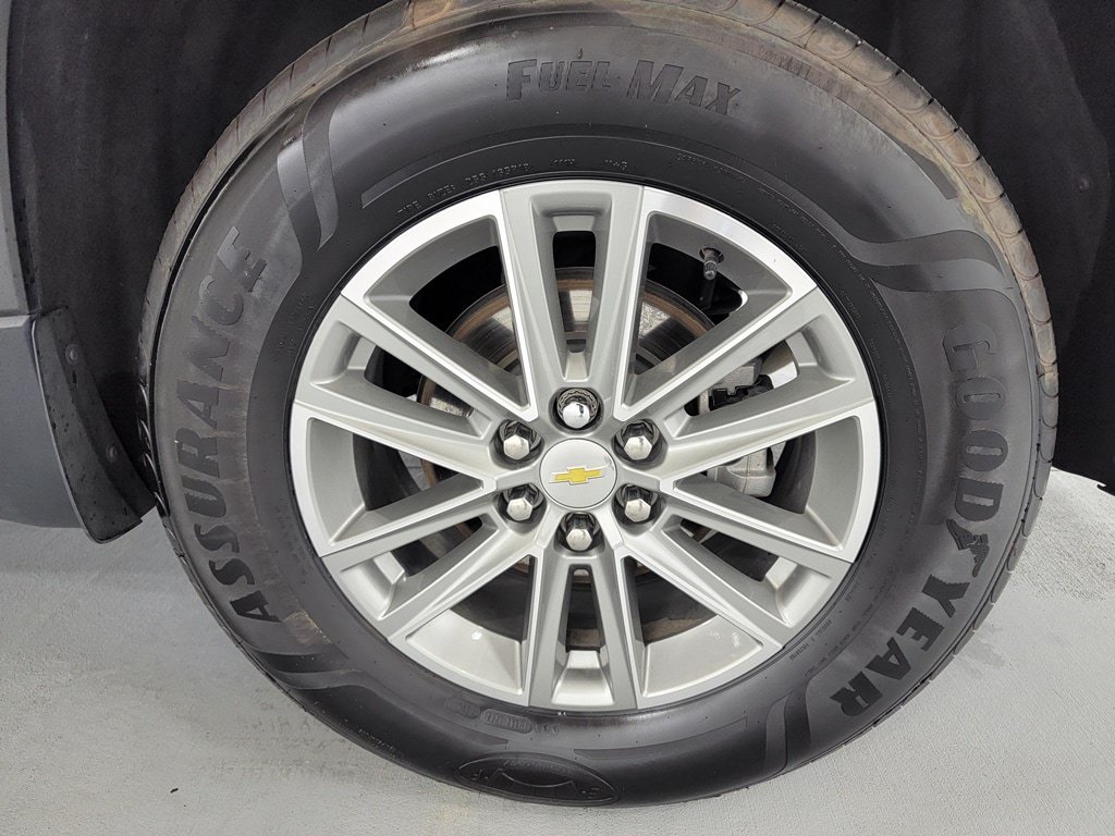 Used 2023 Chevrolet Traverse LT FWD image 10